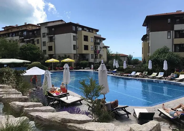 - Garden Of Eden Апартаменты *